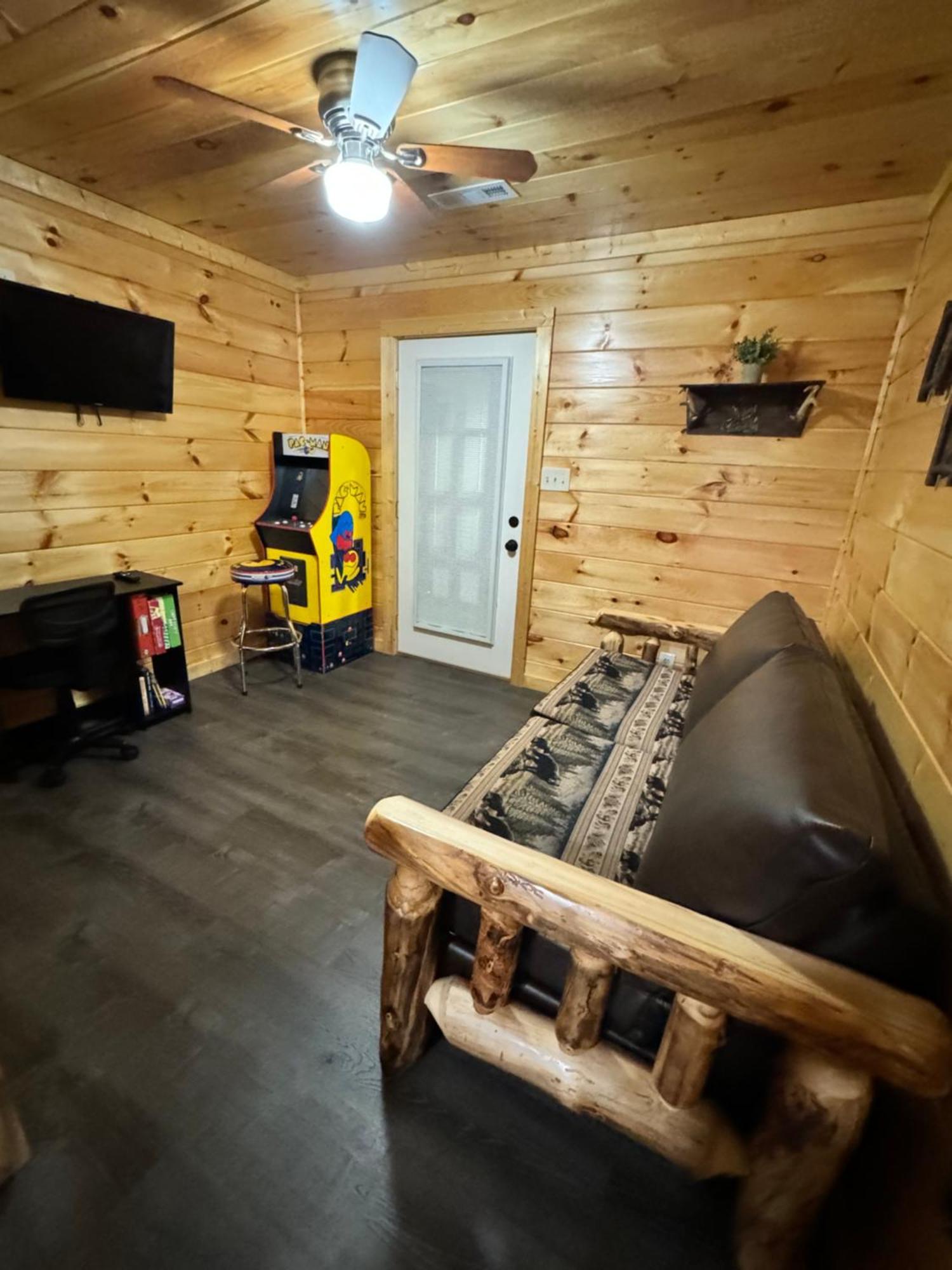 Paradise At The Smokies Cabin With Hot Tub! Sevierville Exterior photo