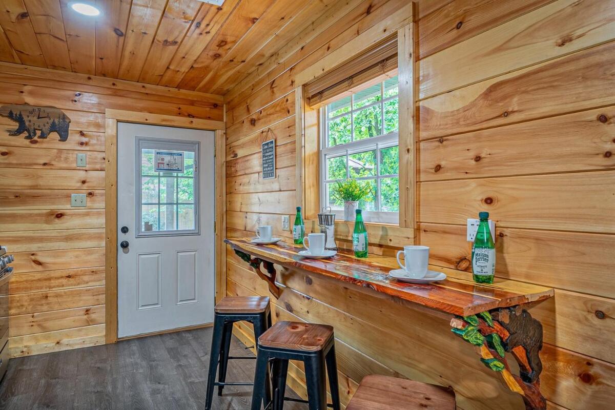 Paradise At The Smokies Cabin With Hot Tub! Sevierville Exterior photo